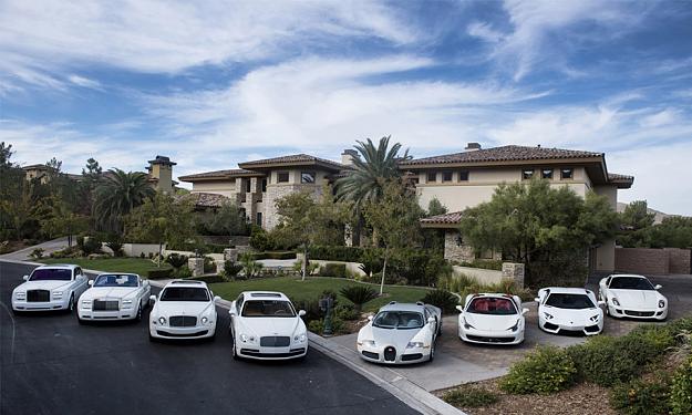 Click to Enlarge

Name: Floyd-Mayweather-Car-Collection-00.jpg
Size: 159 KB