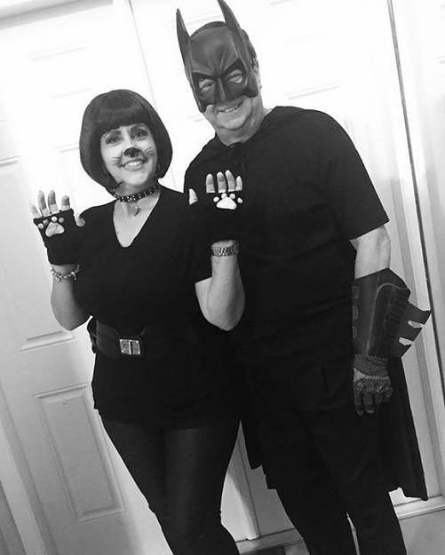 Click to Enlarge

Name: batman & catwoman.jpg
Size: 38 KB