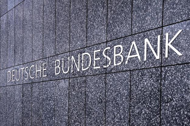 Click to Enlarge

Name: german-central-bank-in-hamburg-germany-europe-deutsche-bundesbank-hy52c9.jpg
Size: 186 KB