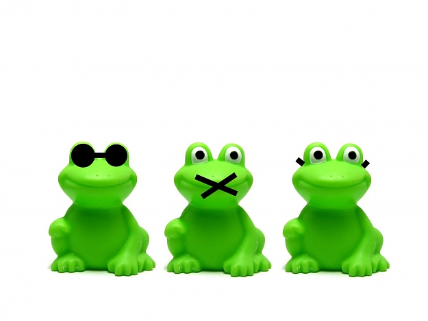 Click to Enlarge

Name: threefrogs.jpg
Size: 63 KB