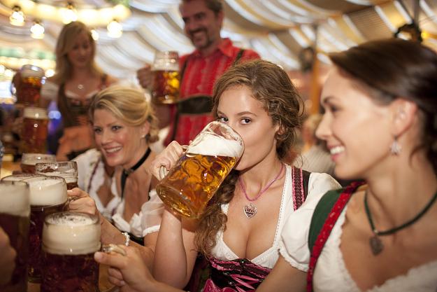 Click to Enlarge

Name: octoberfest-maidchen.jpg
Size: 219 KB
