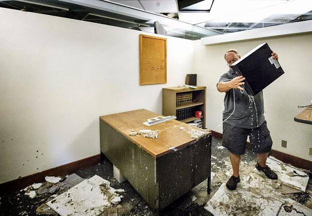 Click to Enlarge

Name: Flooded office.JPG
Size: 96 KB