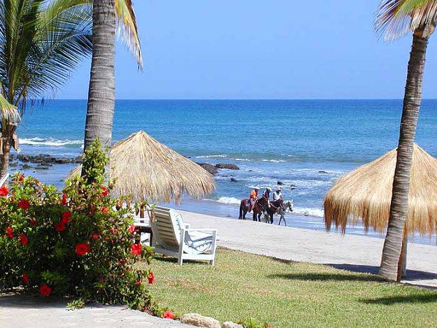 Click to Enlarge

Name: mancora.jpg
Size: 64 KB