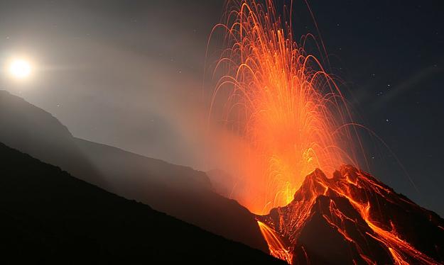 Click to Enlarge

Name: Naples-Italy-supervolcano-1020x610.jpg
Size: 76 KB