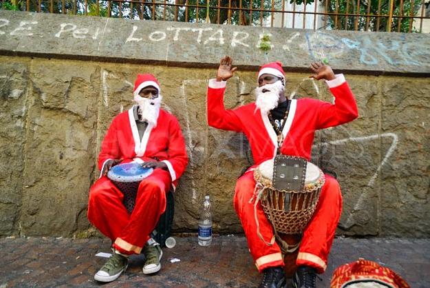 Click to Enlarge

Name: yoruba-santa.jpg
Size: 103 KB