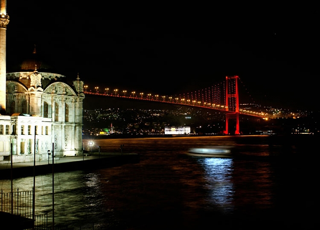 Click to Enlarge

Name: istanbul-buyuk.jpg
Size: 70 KB