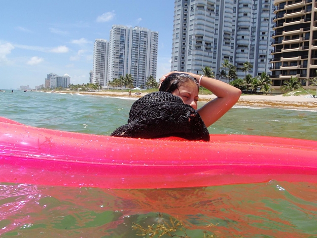 Click to Enlarge

Name: beachcomber weekend 204.jpg
Size: 195 KB