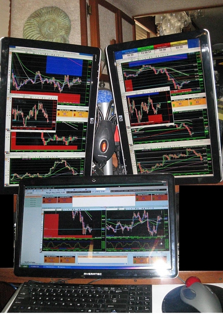 Click to Enlarge

Name: my computers..jpg
Size: 271 KB