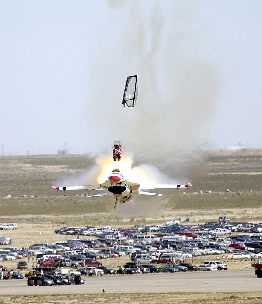 Click to Enlarge

Name: 775px-Crash.arp.600pix.jpg
Size: 105 KB