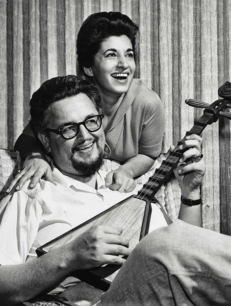 Click to Enlarge

Name: felice and bordleaux 1.jpg
Size: 77 KB
