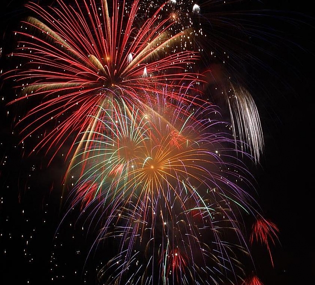 Click to Enlarge

Name: New years.jpg
Size: 137 KB
