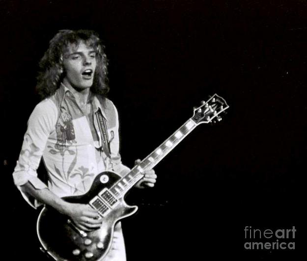 Click to Enlarge

Name: a young Peter Frampton.jpg
Size: 105 KB