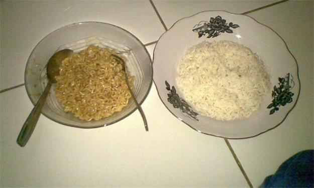 Click to Enlarge

Name: bahaya mie instant nasi.jpg
Size: 47 KB