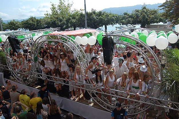 Click to Enlarge

Name: bild044.jpg
Size: 95 KB