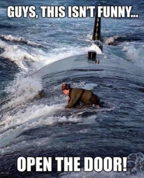 Click to Enlarge

Name: go_underwater_with_these_submarine_memes_640_01.jpg
Size: 50 KB