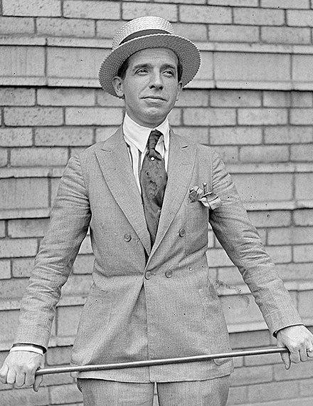 Click to Enlarge

Name: Charles Ponzi.jpg
Size: 64 KB