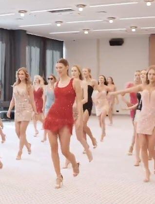 Click to Enlarge

Name: miss poland.jpg
Size: 22 KB