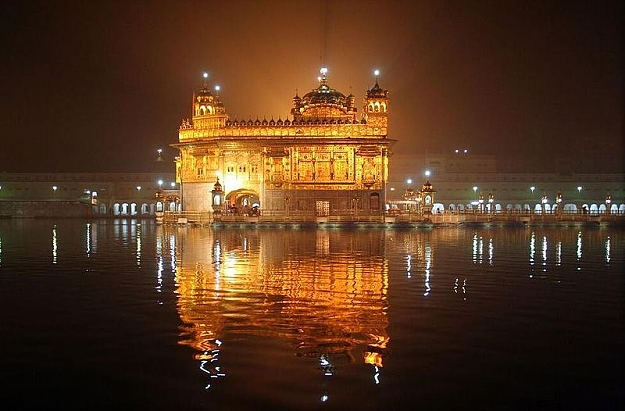 Click to Enlarge

Name: 800px-Amritsar-golden-temple-00.jpg
Size: 66 KB