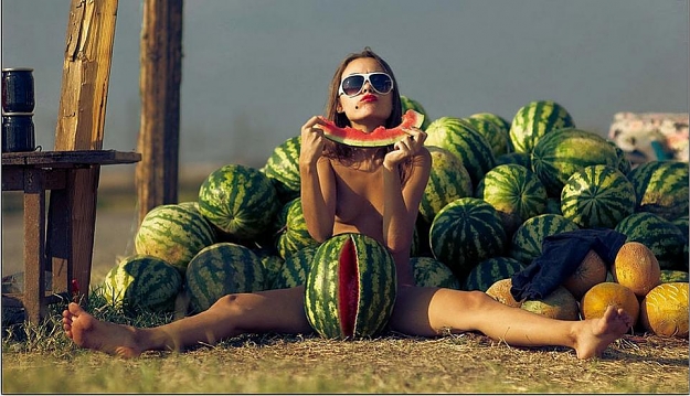 Click to Enlarge

Name: watermelon.jpg
Size: 92 KB