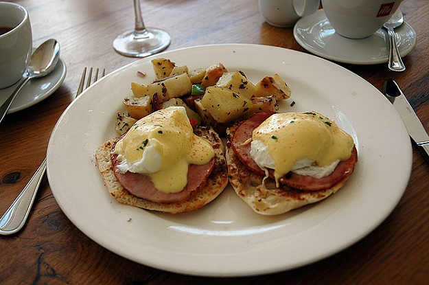 Click to Enlarge

Name: Eggs_Benedict.jpg
Size: 83 KB