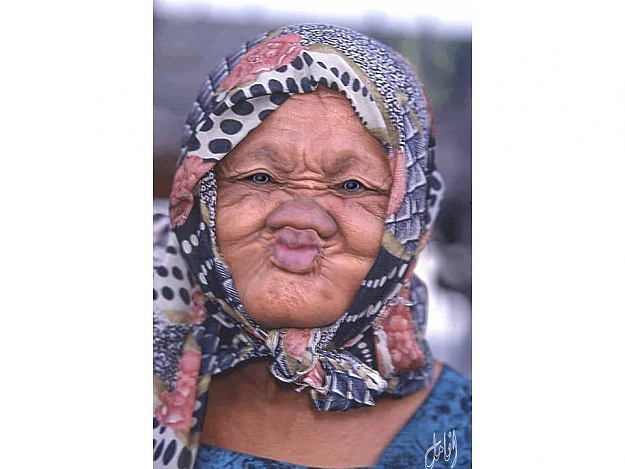 Click to Enlarge

Name: kiss.jpeg
Size: 66 KB