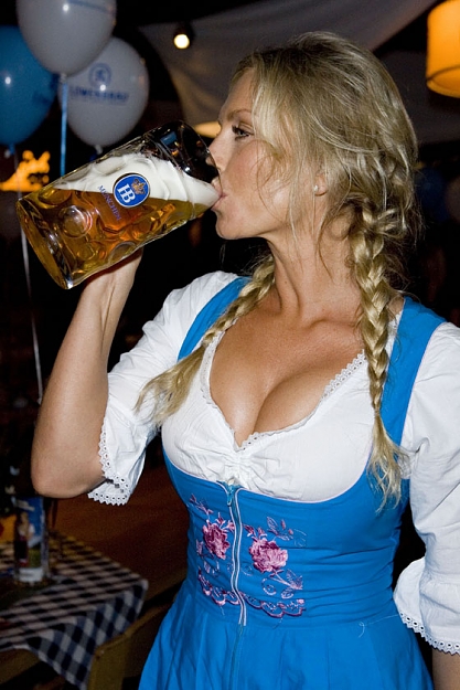 Click to Enlarge

Name: oktoberfest_girls.jpg
Size: 108 KB